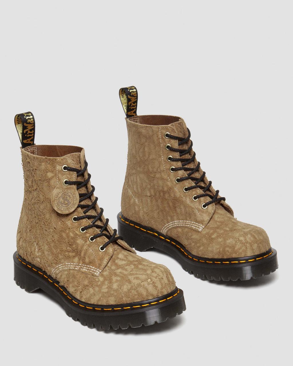 Botas con Cordones Dr Martens 1460 Made in England Emboss Suede Mujer Marrones | 53086427